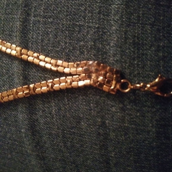 LOVE Chocker - Picture 6 of 8